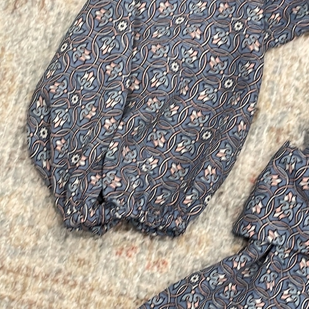 Max Studio blouse - Picture 4 of 11